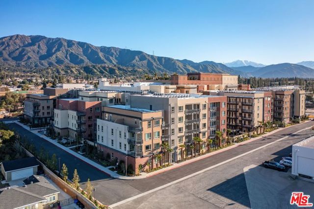 1700 Fasana Road, Duarte CA: https://media.crmls.org/mediaz/82b2ec41-6c32-433b-aabd-8bf6496423a9.jpg