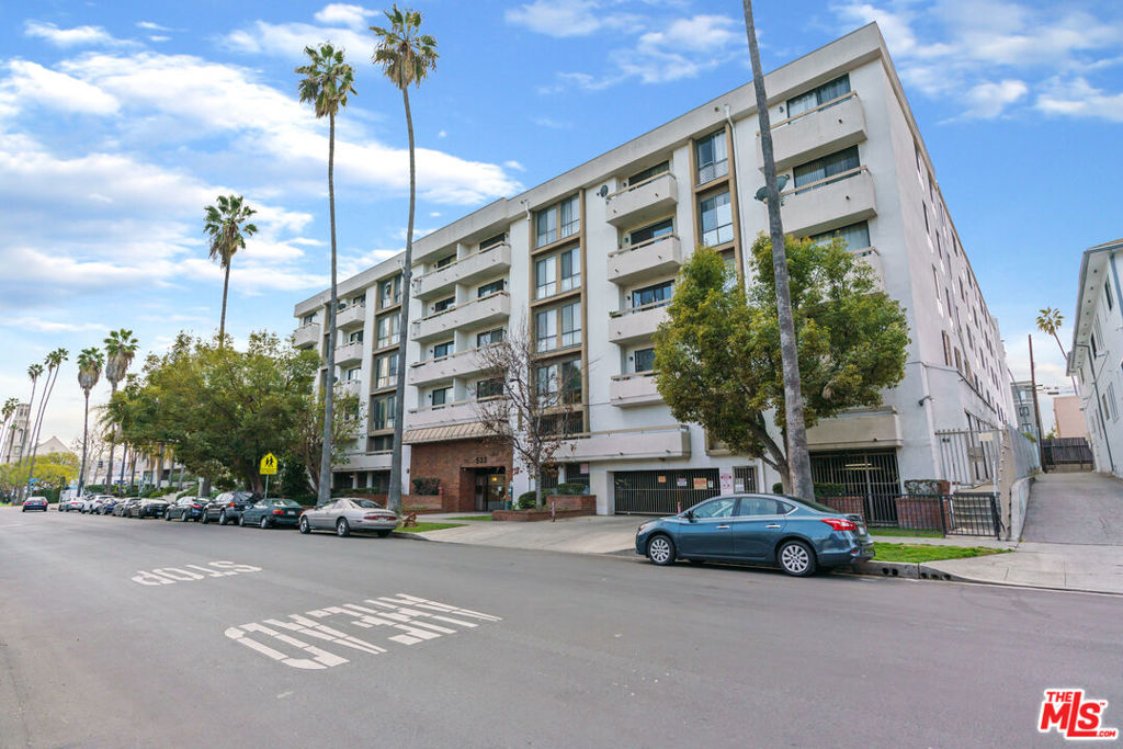 533 S St Andrews Place 411, Los Angeles, CA 90020