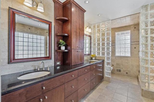 5636 Sundown Lane, Tres Pinos CA: https://media.crmls.org/mediaz/82b411b8-de88-41be-9bee-e3a5d5dc3579.jpg
