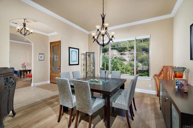 2021 Willow Glen Road, Fallbrook CA: https://media.crmls.org/mediaz/82b6c0e1-70c2-440b-9f9a-7c5e9f9518b1.jpg