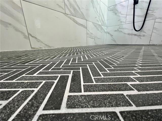 https://media.crmls.org/mediaz/82b6fc15-22a7-443f-b43a-7c1d22784501.jpg?preset=X-Large