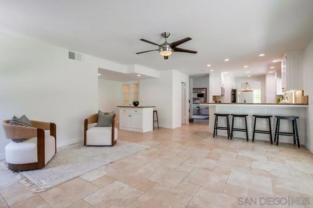 12709 Treeridge Ter, Poway CA: https://media.crmls.org/mediaz/82b76a5f-8596-46af-a268-c406e32b7331.jpg