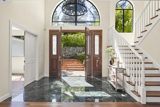 Image 7 of 52 For 783 Solana Dr