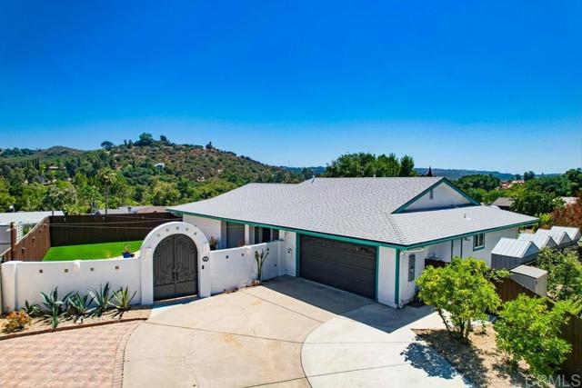 12919 Evalyn Place, Poway CA: https://media.crmls.org/mediaz/82b9974a-ca2c-45a5-b4d0-1d4715c51668.jpg