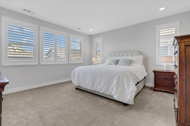 277 Skyview Drive, Marina CA: https://media.crmls.org/mediaz/82b9a229-cd93-4550-a64b-5da18e70c679.jpg