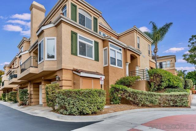 7160 Calabria Ct, San Diego, California 92122, 3 Bedrooms Bedrooms, ,3 BathroomsBathrooms,Townhouse,For Sale,Calabria Ct,250019007SD