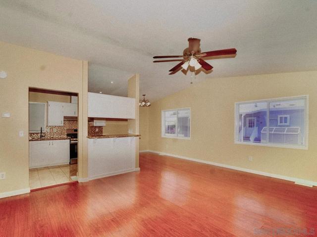 26 Bahama Dr, Escondido CA: https://media.crmls.org/mediaz/82b9d522-ce99-400c-ad8c-6aafdb42d314.jpg