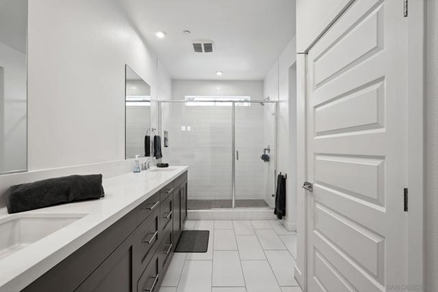 2942 Franklin, San Diego CA: https://media.crmls.org/mediaz/82baa353-f980-477c-bcb6-de8a5db61ff2.jpg