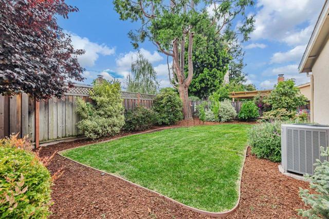 758 Pearlwood Way, San Jose CA: https://media.crmls.org/mediaz/82bacea8-ab6e-4afd-a366-79d8725baca9.jpg