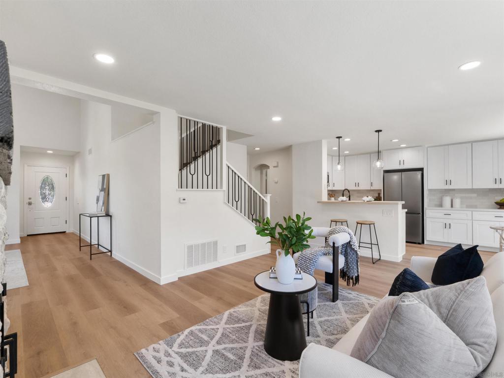 2277 Dunstan - photo 12
