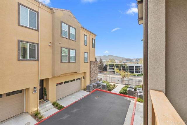 177 Mission Villas Rd, San Marcos CA: https://media.crmls.org/mediaz/82bbe289-3566-440b-a694-4c8dbde2851f.jpg