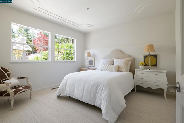46 Merrill Circle N., Moraga CA: https://media.crmls.org/mediaz/82bc964b-7f58-4bc2-9906-3ed8391bbddd.jpg