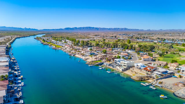 204 Fairway Drive, Needles CA: https://media.crmls.org/mediaz/82bd08d3-76e7-4161-92c5-1af9c4c20b2d.jpg