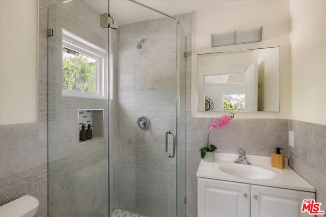 2348 Baxter Street, Los Angeles CA: https://media.crmls.org/mediaz/82bd5fcd-290e-42fe-8b5f-e72448422985.jpg