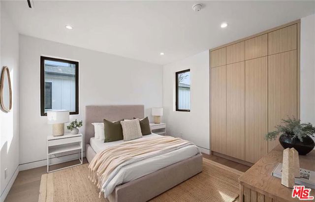 4453 Gentry Avenue, Valley Village CA: https://media.crmls.org/mediaz/82bf0027-836b-4a2b-b7c2-ccf413a15dce.jpg