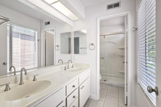 1723 Calle Platico, Oceanside CA: https://media.crmls.org/mediaz/82c02fef-7eca-450f-9616-cbd8dfa4dbc5.jpg