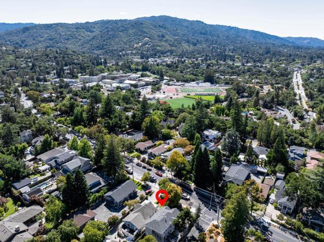 256 Los Gatos Boulevard, Los Gatos CA: https://media.crmls.org/mediaz/82c067e6-1e1d-4686-92ee-6ac356aae1d5.jpg