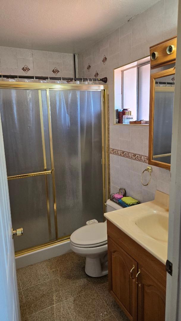 2071 Sunset View Place, San Jose CA: https://media.crmls.org/mediaz/82c07773-3def-4cba-bda9-92204564b7a8.jpg