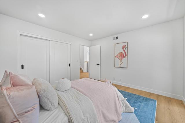536 Sand Hill Circle, Menlo Park CA: https://media.crmls.org/mediaz/82c1f71d-dc93-4d08-9463-7dfb6ef12bc3.jpg