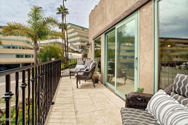 300 N Kalorama Street, Ventura CA: https://media.crmls.org/mediaz/82c23b4f-1106-4bf2-8ed0-cd2750f24f98.jpg