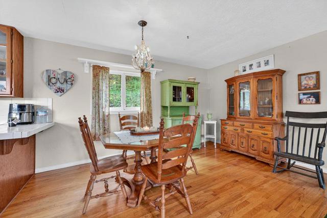 885 Larkin Valley Road, Watsonville CA: https://media.crmls.org/mediaz/82c377e0-9f31-48b9-93ef-b50371f2d63b.jpg