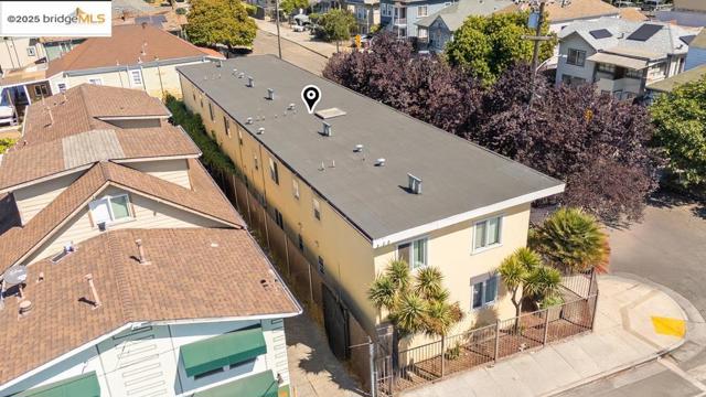 2011 Rutherford, Oakland CA: https://media.crmls.org/mediaz/82c3e9cf-7ae3-4e30-b944-d1506222d8f5.jpg