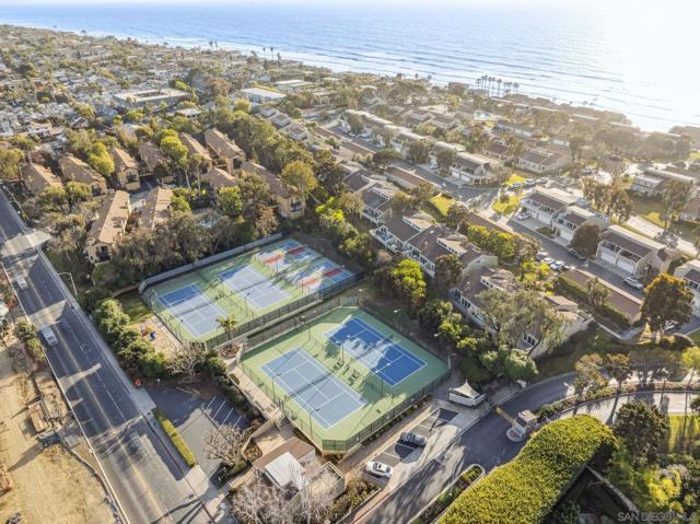 1810 Parliament, Encinitas CA: https://media.crmls.org/mediaz/82c48509-c9da-491d-af27-006bf38c941d.jpg