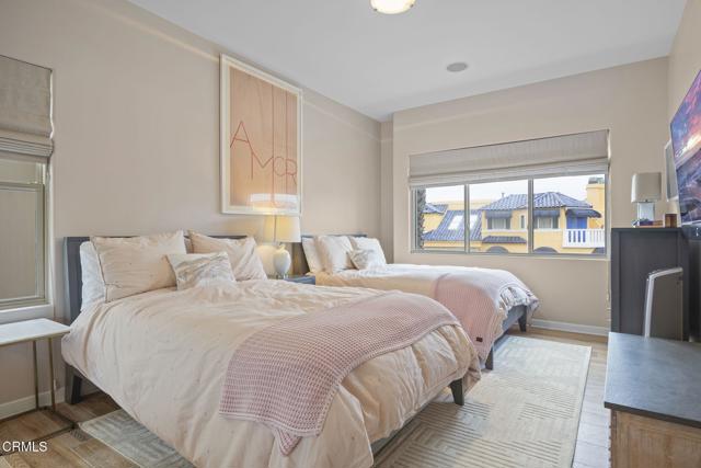815 Mandalay Beach Road, Oxnard CA: https://media.crmls.org/mediaz/82c4ec9d-80fb-485f-bff3-8eb2e06ea950.jpg