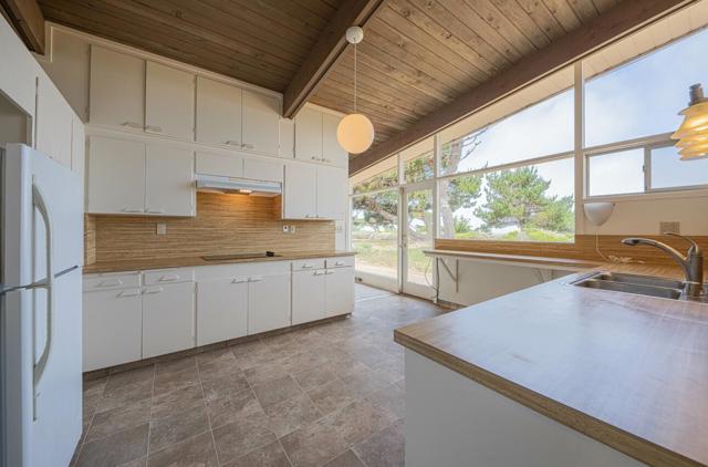 1051 Marcheta Lane, Pebble Beach CA: https://media.crmls.org/mediaz/82c68728-8c8e-4d3e-802b-14fe752c1768.jpg