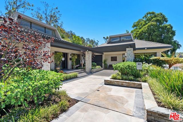 Drew Fenton | 2880 Woodwardia Drive Los Angeles CA | MLS: 7374949