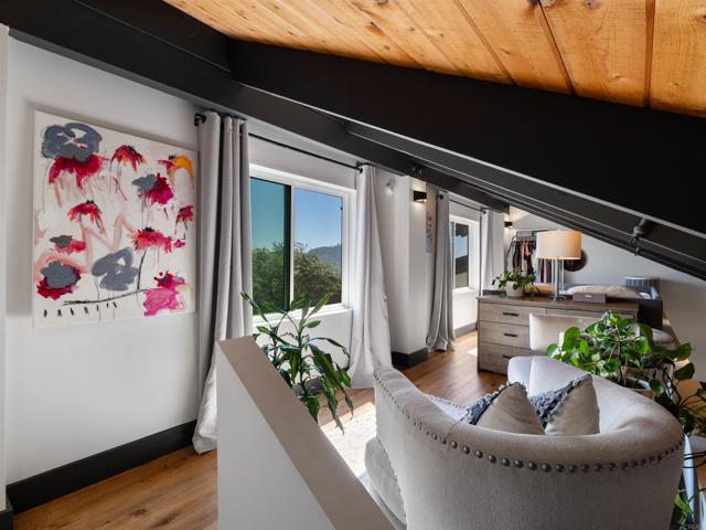 20790 Fortuna Del Norte, Escondido CA: https://media.crmls.org/mediaz/82c7c5d1-951e-4dc6-83da-4c9008efb6b4.jpg