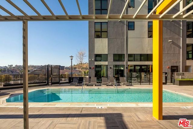 1101 N Main Street, Los Angeles CA: https://media.crmls.org/mediaz/82c7e7ab-063b-4ea5-a80f-da3809b22e60.jpg