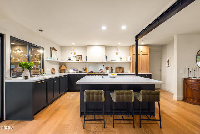 705 Alomar Street, Ojai CA: https://media.crmls.org/mediaz/82c8d65d-c35d-4a25-afde-8579abaeda8a.jpg