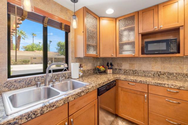 40275 Baltusrol Circle, Palm Desert, CA 92211