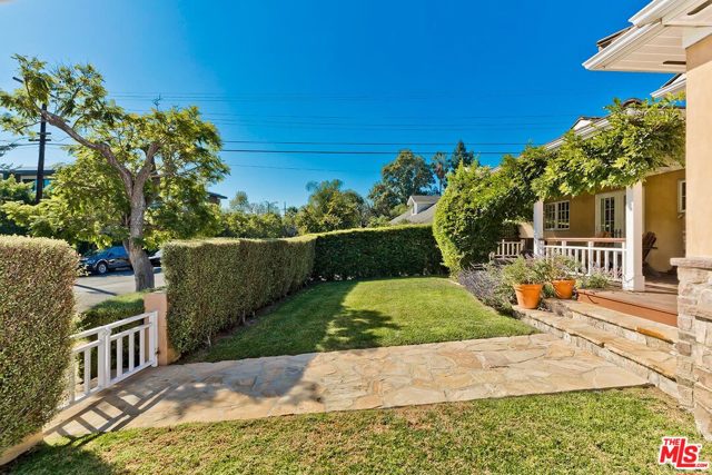Image 3 for 10629 Rountree Rd, Los Angeles, CA 90064