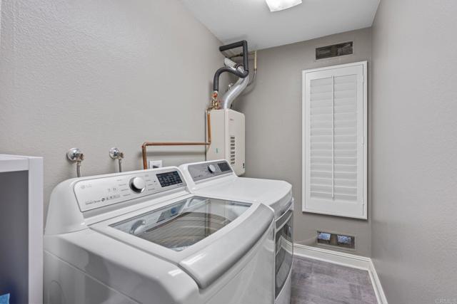 Detail Gallery Image 16 of 40 For 5987 Gaines St, San Diego,  CA 92110 - 2 Beds | 2/1 Baths
