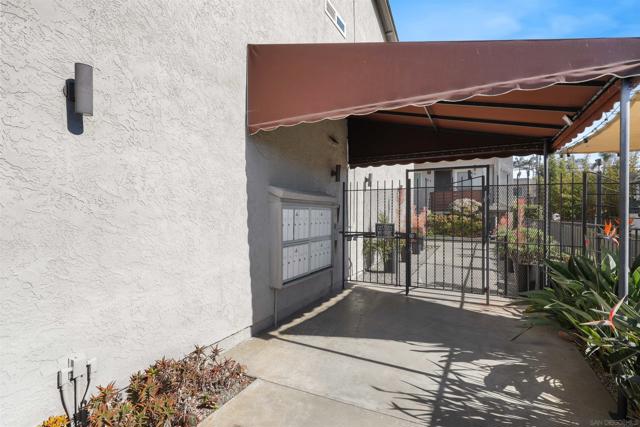 3649 Louisiana St, San Diego, California 92104, 2 Bedrooms Bedrooms, ,1 BathroomBathrooms,Condominium,For Sale,Louisiana St,250001315SD