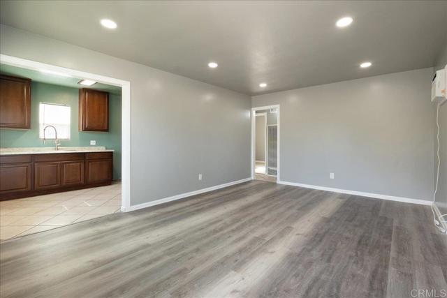 3260 64 Steel Street, San Diego CA: https://media.crmls.org/mediaz/82cc6c3e-8275-4972-b6d4-77fae12ad912.jpg