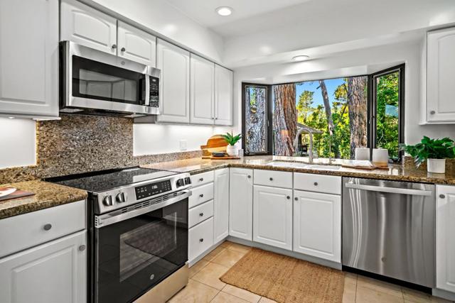137 Del Mesa Carmel, Carmel CA: https://media.crmls.org/mediaz/82ccb4b2-d415-4022-adfa-485f30386c19.jpg