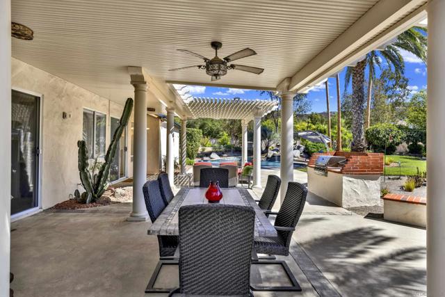 14265 Sandhill Rd, Poway CA: https://media.crmls.org/mediaz/82ccb50b-b2f5-4dcd-8acf-707ee8786847.jpg