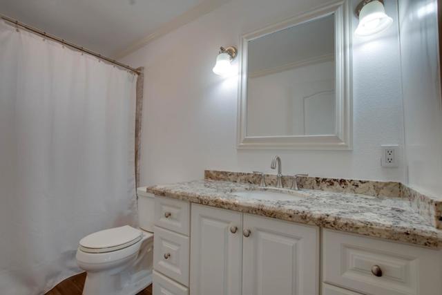 160 Tevis Trail, Hollister CA: https://media.crmls.org/mediaz/82cd016c-aafa-4a1c-bbb2-0cd4536be8fd.jpg