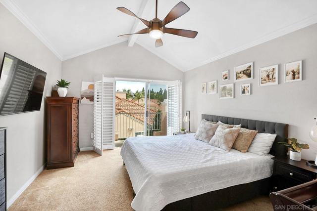 731 Edgewater Dr, Chula Vista CA: https://media.crmls.org/mediaz/82cdb83a-6c6f-4361-832c-6f53c3c43adb.jpg
