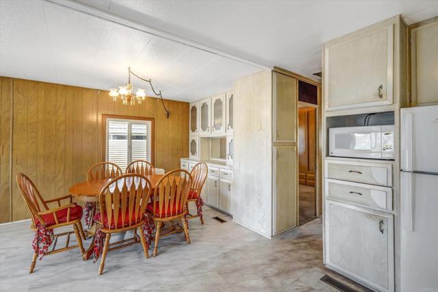 Detail Gallery Image 11 of 25 For 326 Killdeer Ln, Oceanside,  CA 92057 - 2 Beds | 2 Baths