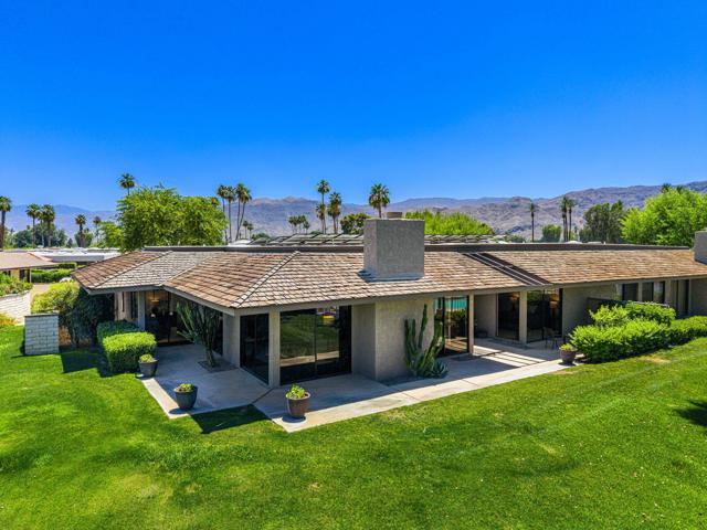 6 Amherst Court, Rancho Mirage CA: https://media.crmls.org/mediaz/82cf3499-c400-4787-a7d8-85f93b96fcb3.jpg