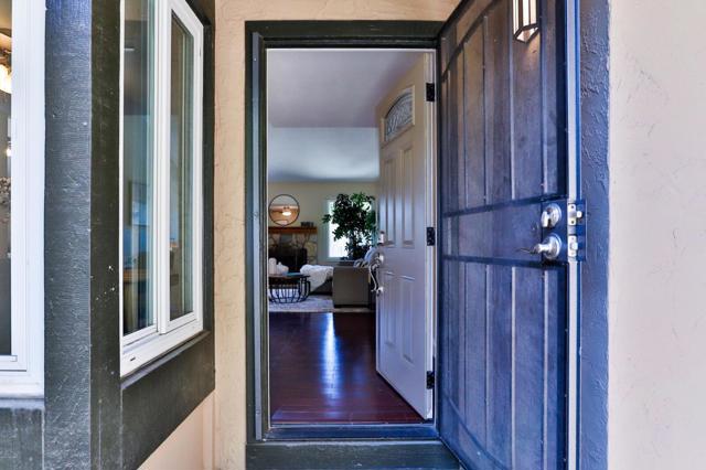 970 W 6th Street, Gilroy CA: https://media.crmls.org/mediaz/82cfcd0c-6da3-47bb-8c10-da883792898d.jpg