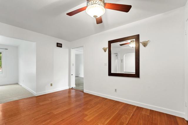 1091 Century Drive, Napa CA: https://media.crmls.org/mediaz/82d04ed5-5034-4441-96ca-b2bdb4b35635.jpg