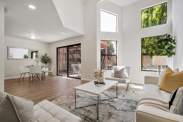 34891 Seal Rock Terrace, Fremont CA: https://media.crmls.org/mediaz/82d09af9-04ca-4b08-91f7-bcc04078b862.jpg