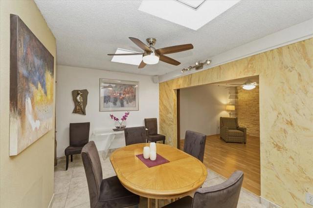 2385 Silver Oak Circle, Palm Springs CA: https://media.crmls.org/mediaz/82d0f0c7-2522-4477-b1ac-26d651d22a5a.jpg