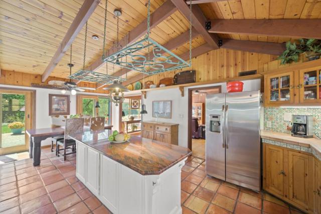 15946 Camino Vista Way, San Jose CA: https://media.crmls.org/mediaz/82d1d082-1825-4da6-af8e-fc911fff2122.jpg