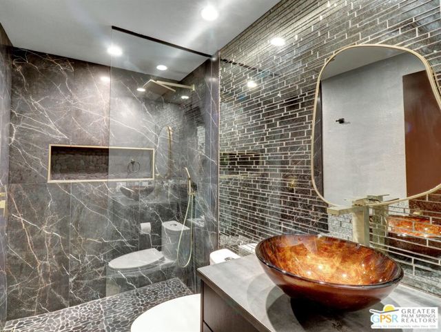 73429 Foxtail Lane, Palm Desert CA: https://media.crmls.org/mediaz/82d363d4-aebe-4de6-9e5e-37d0e34d2493.jpg